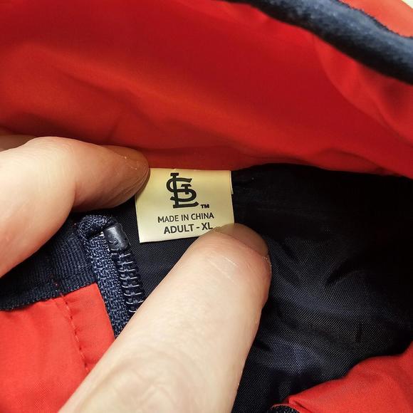 St Louis Cardinals MLB Baseball Red Full Zip Sleeveless Puffer Vest XL Lightwt - Picture 3 of 5